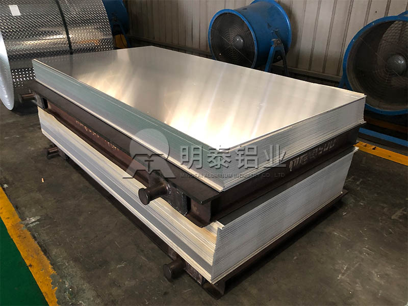 5m52大菠萝在线观看和5052大菠萝在线观看有什么区别?价格相差多少？